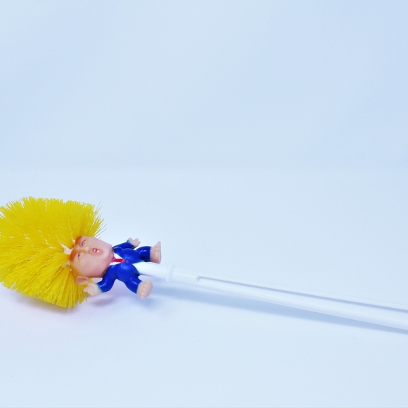 Donald Trump toilet brush with holder - Picture 2 of 7